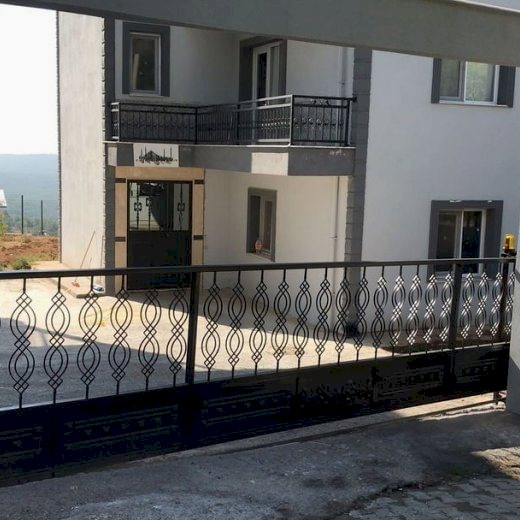 Takay Otomatik Kapı Sistemleri, Modern ve güvenilir otomatik kapı sistemleri.